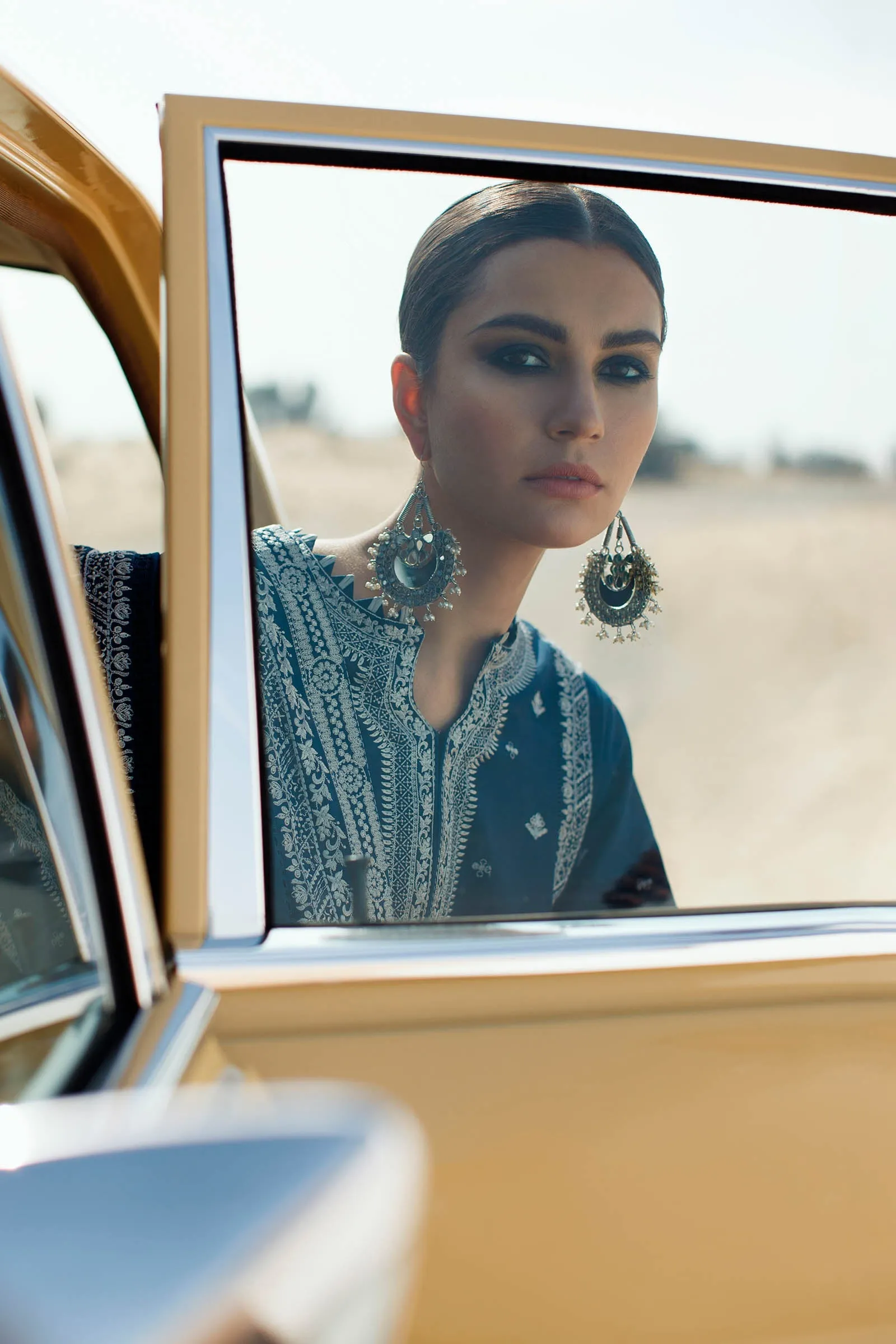Zaha by Khadijah Shah Lawn Collection 2022 – NEGIN (ZL22-14 B)